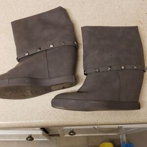 Jennifer Lopez wedged boots